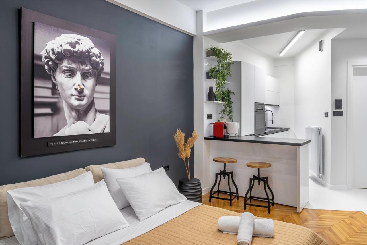 Luxury Studio Apartment In The Heart Of أثينا المظهر الخارجي الصورة