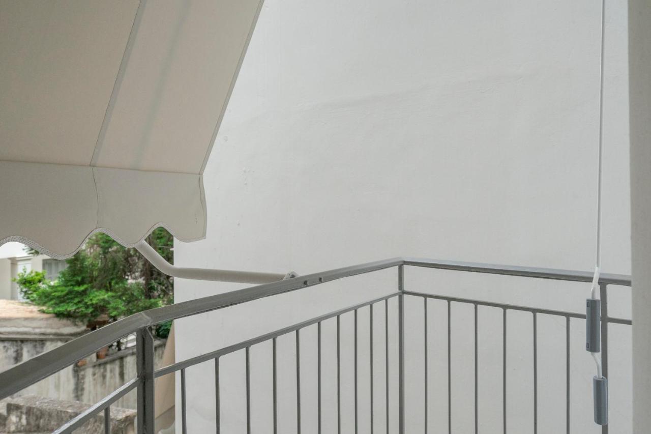 Luxury Studio Apartment In The Heart Of أثينا المظهر الخارجي الصورة